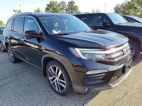 Used 2016 Honda Pilot Touring image 1