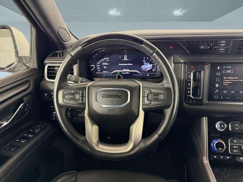 Used 2024 GMC Yukon Denali w/ Denali Reserve Package AWD/4WD image 27