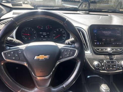 Used 2020 Chevrolet Malibu LT w/ Leather Package FWD image 33