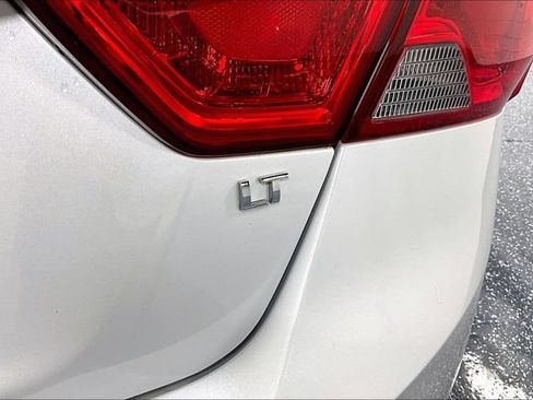 Used 2016 Chevrolet Impala LT w/ Leather Package FWD image 22
