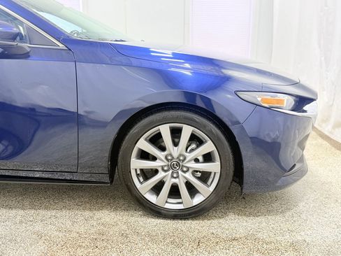 Used 2021 MAZDA MAZDA3 s image 39