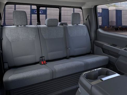 New 2026 Ford F250 XLT w/ XLT Premium Package AWD/4WD image 11