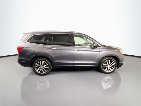Used 2018 Honda Pilot Elite image 11