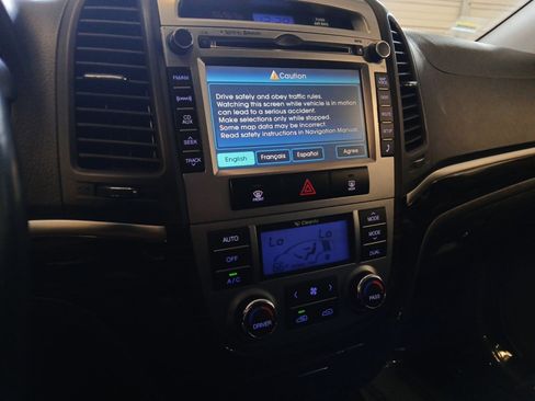 Used 2012 Hyundai Santa Fe Limited w/ Navigation Pkg 4 image 19