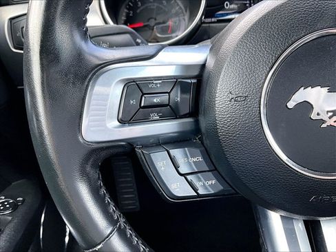 Used 2022 Ford Mustang Premium RWD image 18