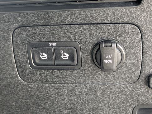 Certified 2023 Kia Sorento S image 14