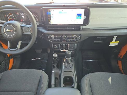 New 2025 Jeep Gladiator Sport image 11