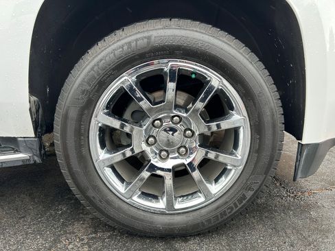 Used 2018 GMC Yukon XL Denali w/ Open Road Package AWD/4WD image 35