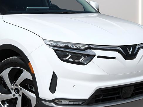 New 2025 VinFast VF 8 Eco AWD/4WD image 29