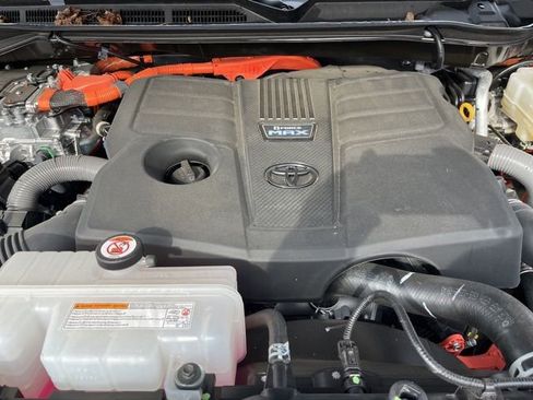 Certified 2025 Toyota Tundra Platinum image 29