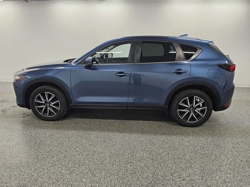 Used 2018 MAZDA CX-5 Touring w/ Preferred Equipment Package AWD/4WD image 8
