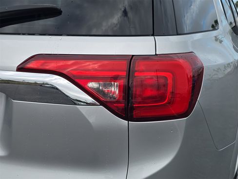 Used 2019 GMC Acadia Denali image 8