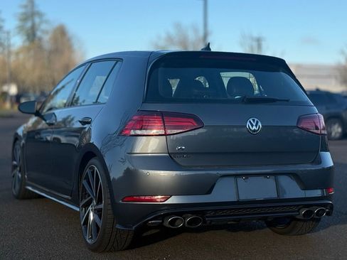 Used 2018 Volkswagen Golf R 4-Door image 3