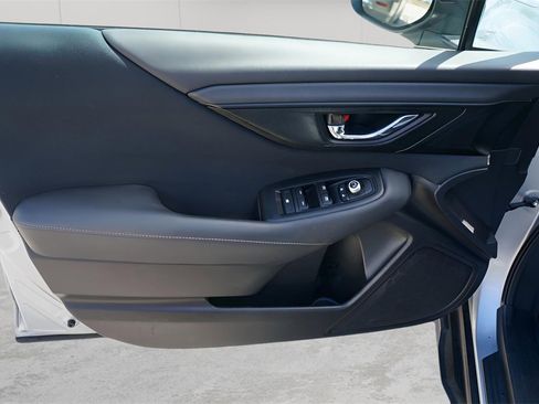 Used 2023 Subaru Outback Premium image 12