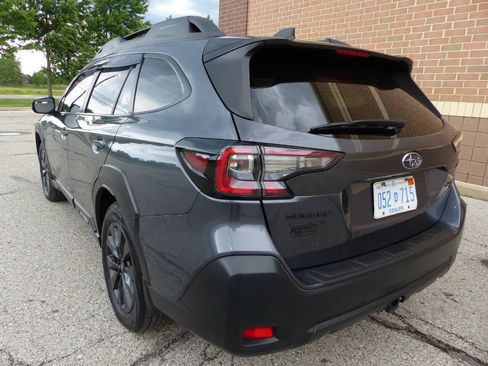 Used 2023 Subaru Outback Onyx Edition XT AWD/4WD image 7