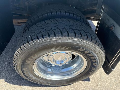 Used 2011 Ford F350 Lariat w/ Lariat Interior Pkg AWD/4WD image 28