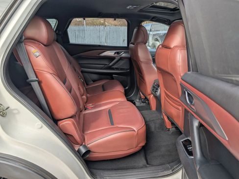 Used 2017 MAZDA CX-9 Signature image 33