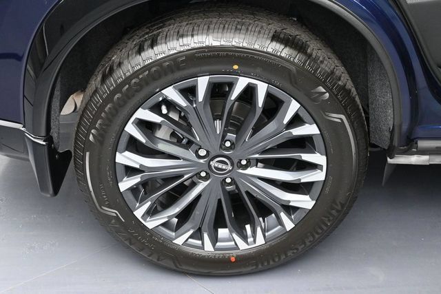 New 2026 Nissan Rogue Platinum w/ Platinum Premium Package AWD/4WD image 5