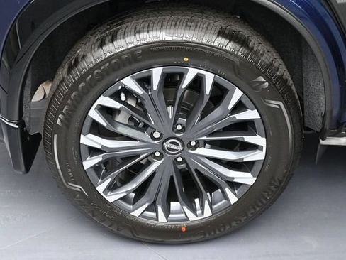 New 2026 Nissan Rogue Platinum w/ Platinum Premium Package AWD/4WD image 5