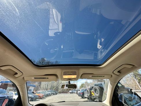 Used 2011 Audi Q5 2.0T Premium Plus image 10