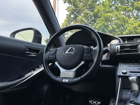 Used 2015 Lexus IS 250 w/ F-Sport Package RWD image 17