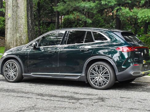 Used 2023 Mercedes-Benz EQE 500 4MATIC SUV image 5