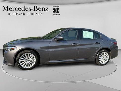 Used 2023 Alfa Romeo Giulia Sprint AWD/4WD image 2