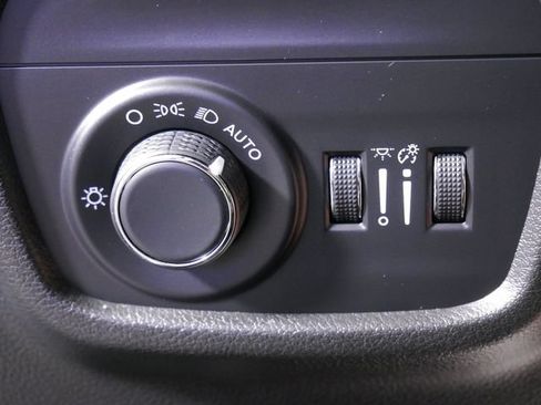 Certified 2024 Jeep Grand Cherokee Altitude AWD/4WD image 23