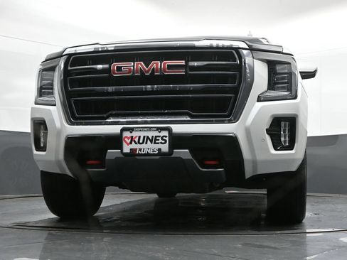 Used 2021 GMC Yukon XL AT4 AWD/4WD image 38