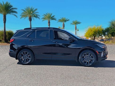 Used 2023 Chevrolet Equinox RS w/ LPO, Floor Liner Package image 6