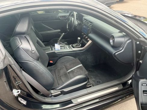 Used 2022 Toyota GR86 Premium w/ ALL Weather Mat Package (TMS) RWD image 24