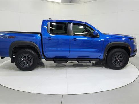 Certified 2025 Nissan Frontier PRO-4X image 8