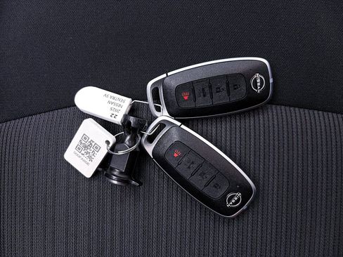 Used 2025 Nissan Sentra SV image 22