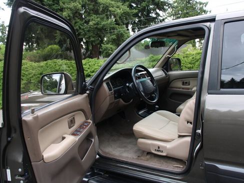 Used 1997 Toyota 4Runner Limited AWD/4WD image 5