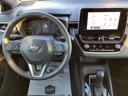 Used 2024 Toyota Corolla SE image 16