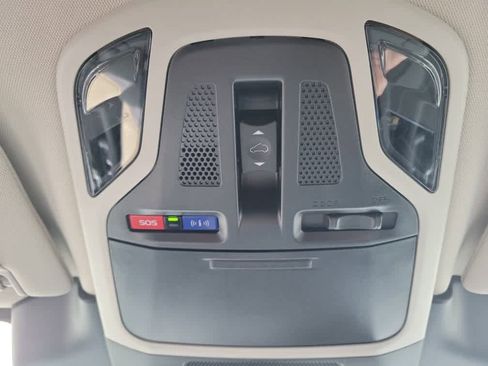 Certified 2025 Subaru Outback Limited w/ Popular Package #2 image 22