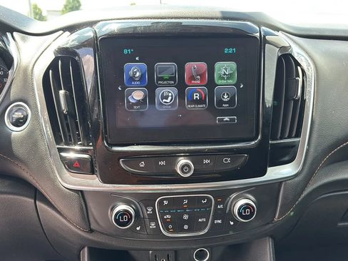 Used 2019 Chevrolet Traverse LT FWD image 26