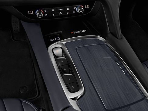 Used 2024 Buick Enclave Essence w/ Sport Touring Edition image 9