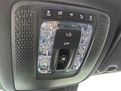 Used 2025 Mercedes-Benz GLS 450 4MATIC image 61