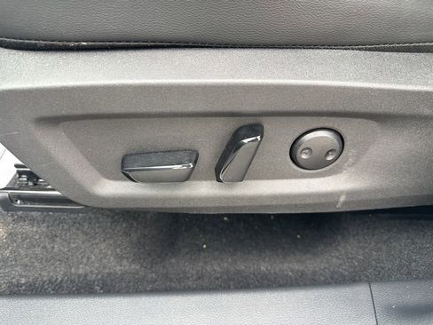 Used 2025 Nissan Murano SL AWD/4WD image 15