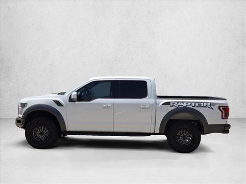 Used 2017 Ford F150 Raptor w/ Equipment Group 802A Luxury AWD/4WD image 9
