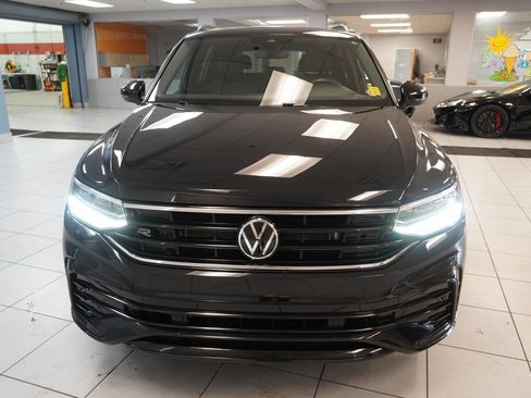 Used 2023 Volkswagen Tiguan SE R-Line AWD/4WD image 15