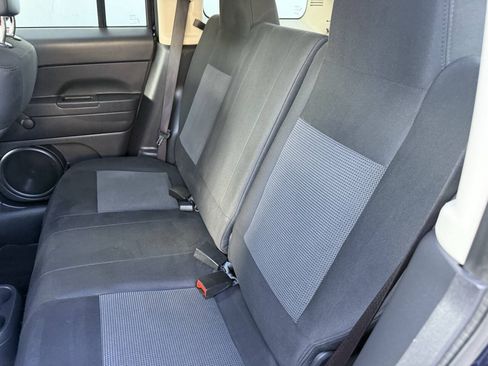 Used 2012 Jeep Patriot Sport FWD image 16