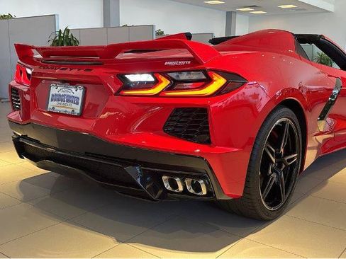 Used 2022 Chevrolet Corvette Stingray Preferred Conv w/ Z51 Performance Package RWD image 9