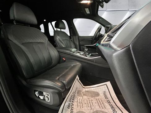 Used 2019 BMW X5 xDrive50i w/ M Sport Package AWD/4WD image 14
