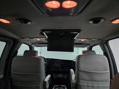 Used 2014 GMC Savana 1500 image 5