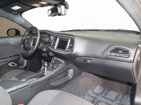 Used 2022 Dodge Challenger R/T w/ Blacktop Package image 46