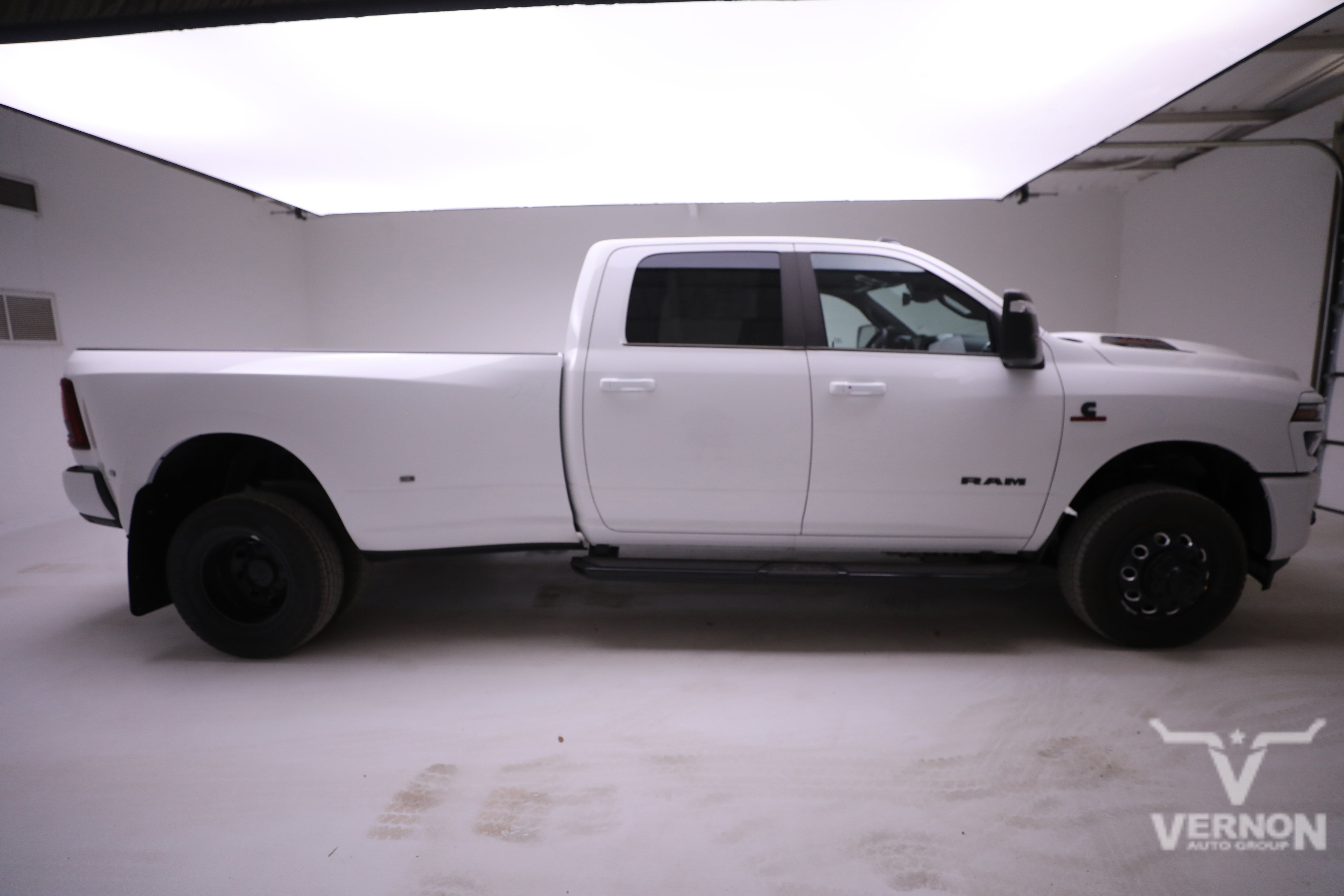 New 2026 RAM 3500 Laramie w/ Night Edition AWD/4WD image 6