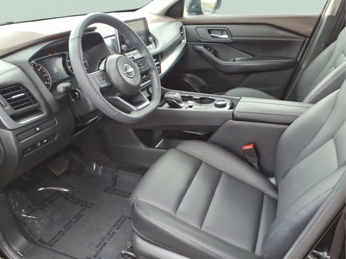 Certified 2023 Nissan Rogue SV w/ SV Premium B Package AWD/4WD image 11