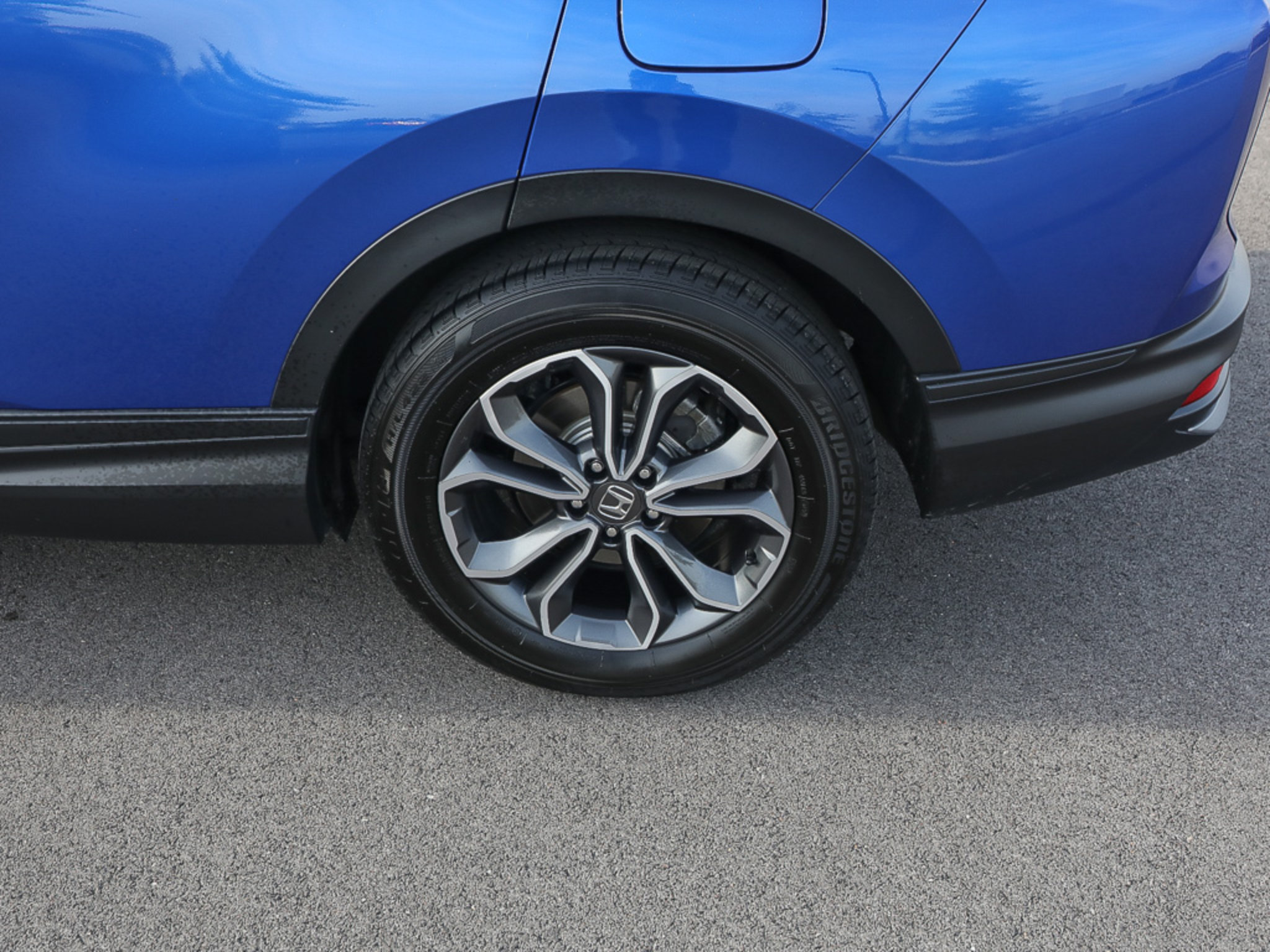 Used 2021 Honda CR-V EX image 3